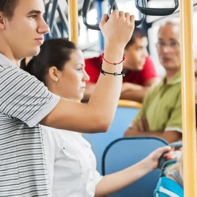 

Car Window Break Bracelet Portable Car Escape Bracelet Multi-Functional Car Escape Tools For Buses Trucks