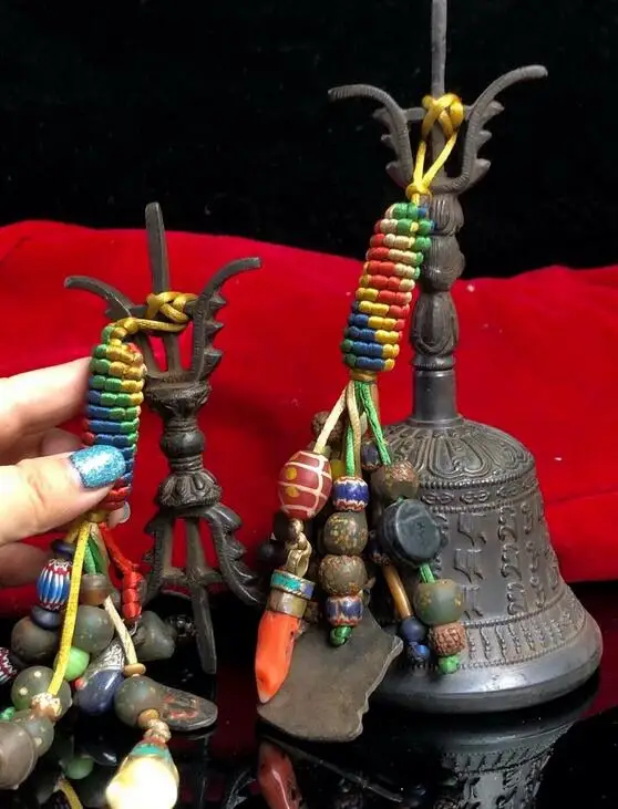 

Китайский тибетский буддизм старый медный ручной работы колокольчик Vajra Fa qi