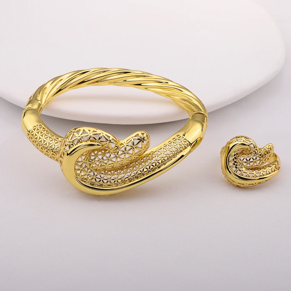 

24K Gold Plated Hollow Snake Twisted Bracelet Bangle Finger Ring Jewelry Set Dubai Nigerian Women Wedding Party Bridal Gifts