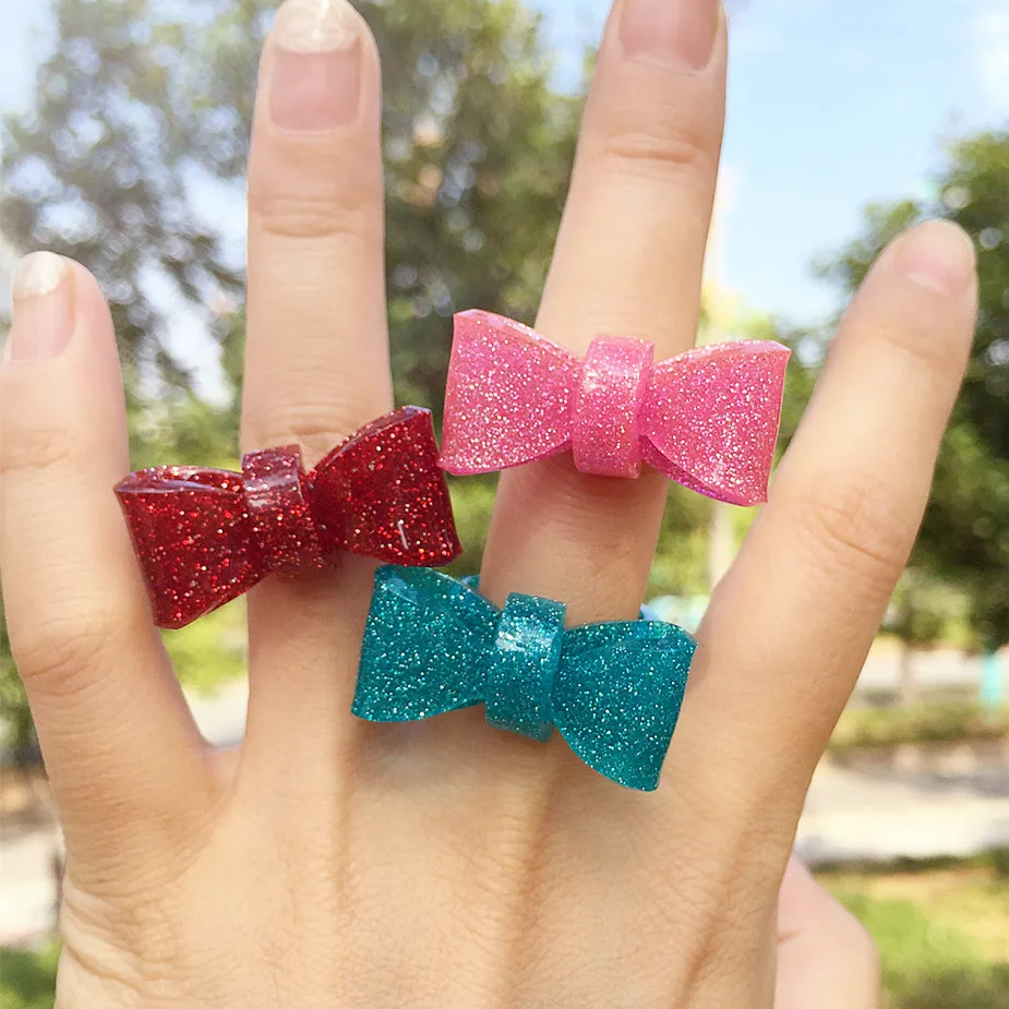 Рождественские блестящие разноцветные акриловые открытые кольца с бантом-бабочкой из смолы для женщин и девушек корейская мода регулируемое кольцо на палец ювелирные изделия