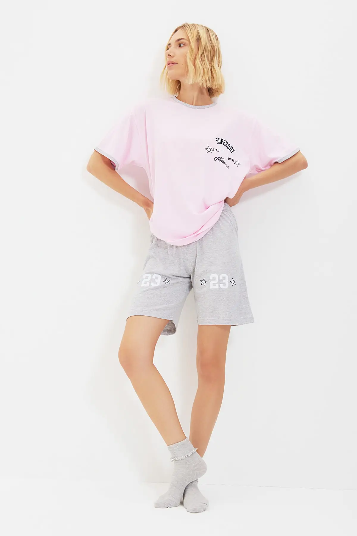 

Trendyol Printed Knitted Pajamas Set THMAW22PT0459