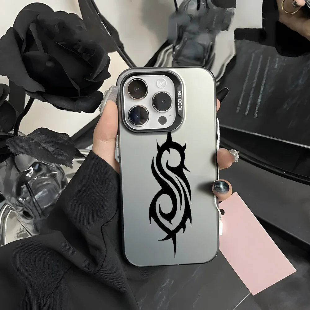 Чехол для телефона Cool Band S-Slipknot iPhone 16 15 14 13 12 11 Pro Max черный фиолетовый матовый