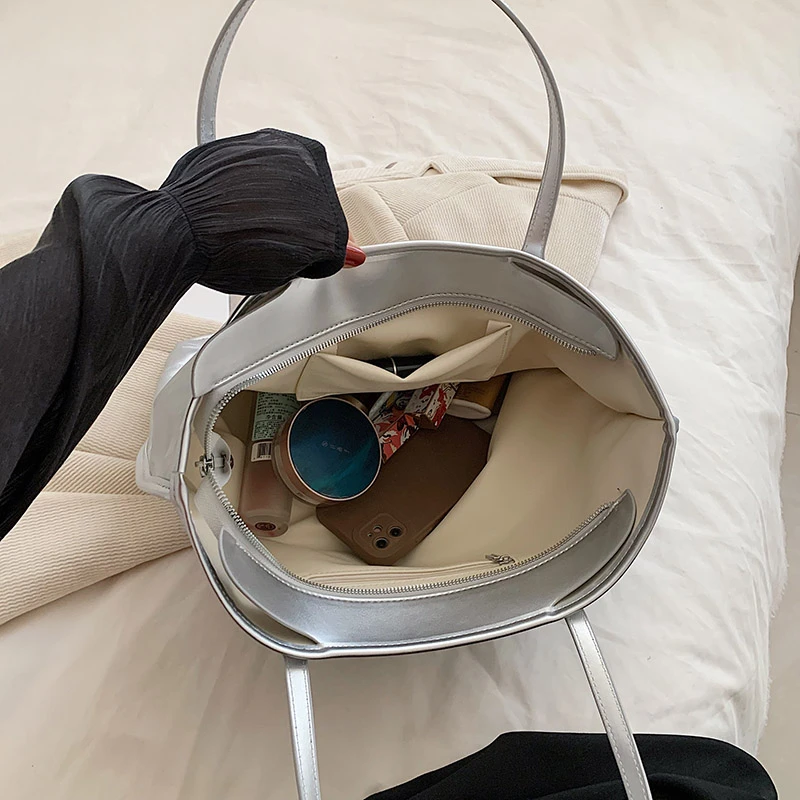 Designer Silver Bucket Handbag Woman Luxury Simple PU Women's Tote Bag Fashion Large Capacity Shopping Shoulder Bag Female 2023