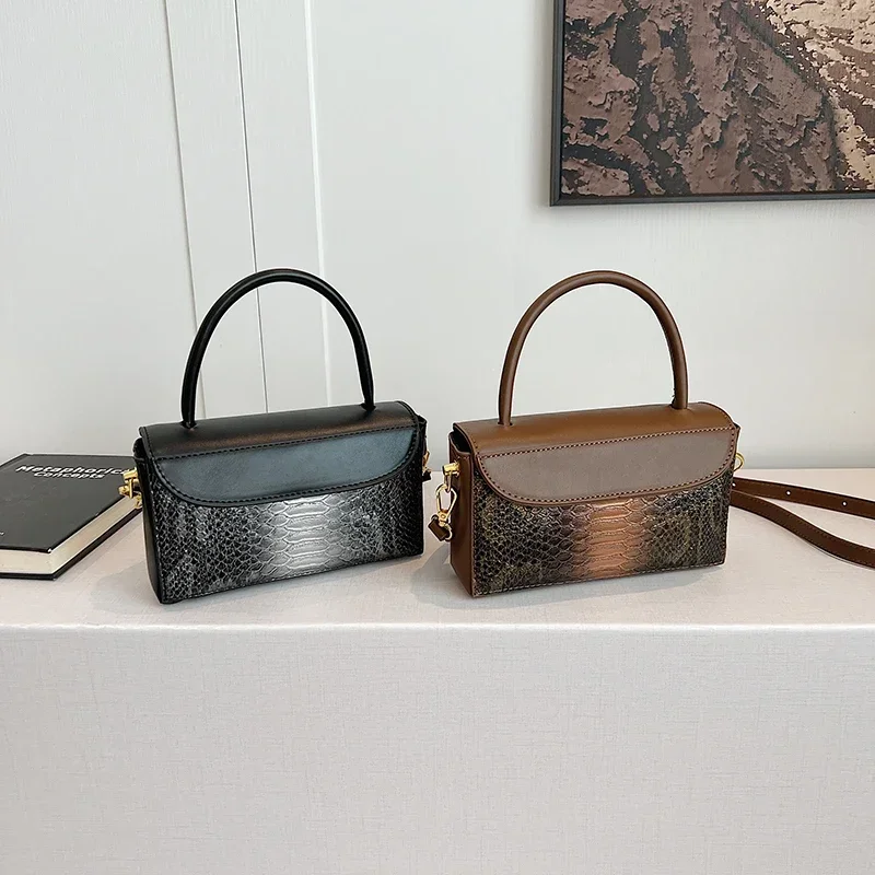 Женская сумка через плечо из ПУ кожи с текстурой под крокодила