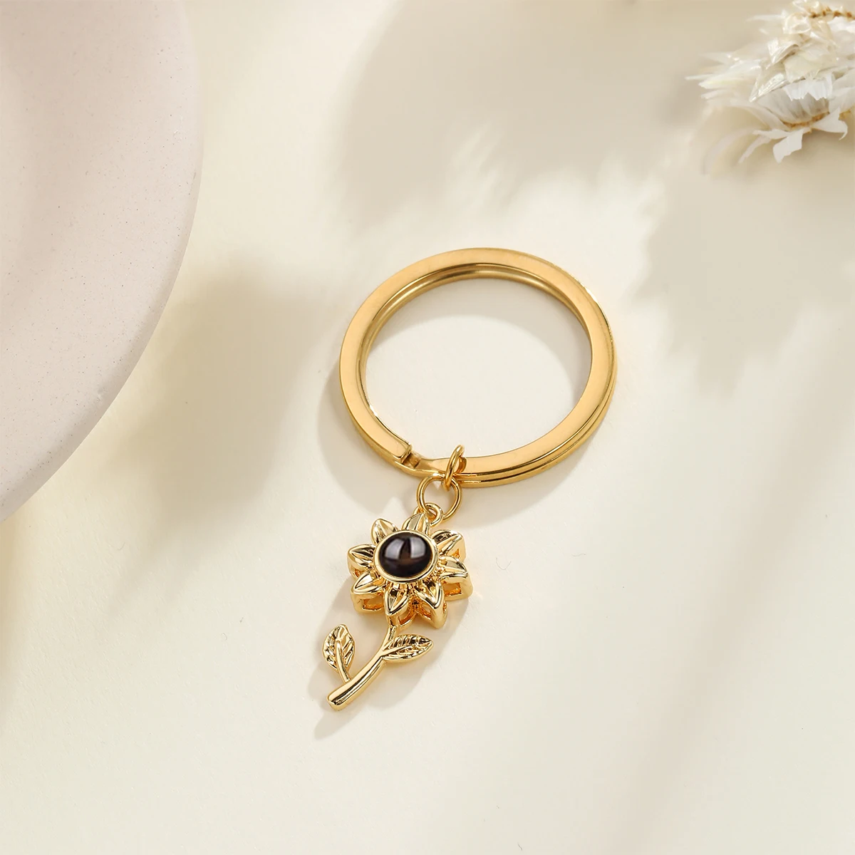 Кольцо для ключей с подвеской в виде подсолнуха