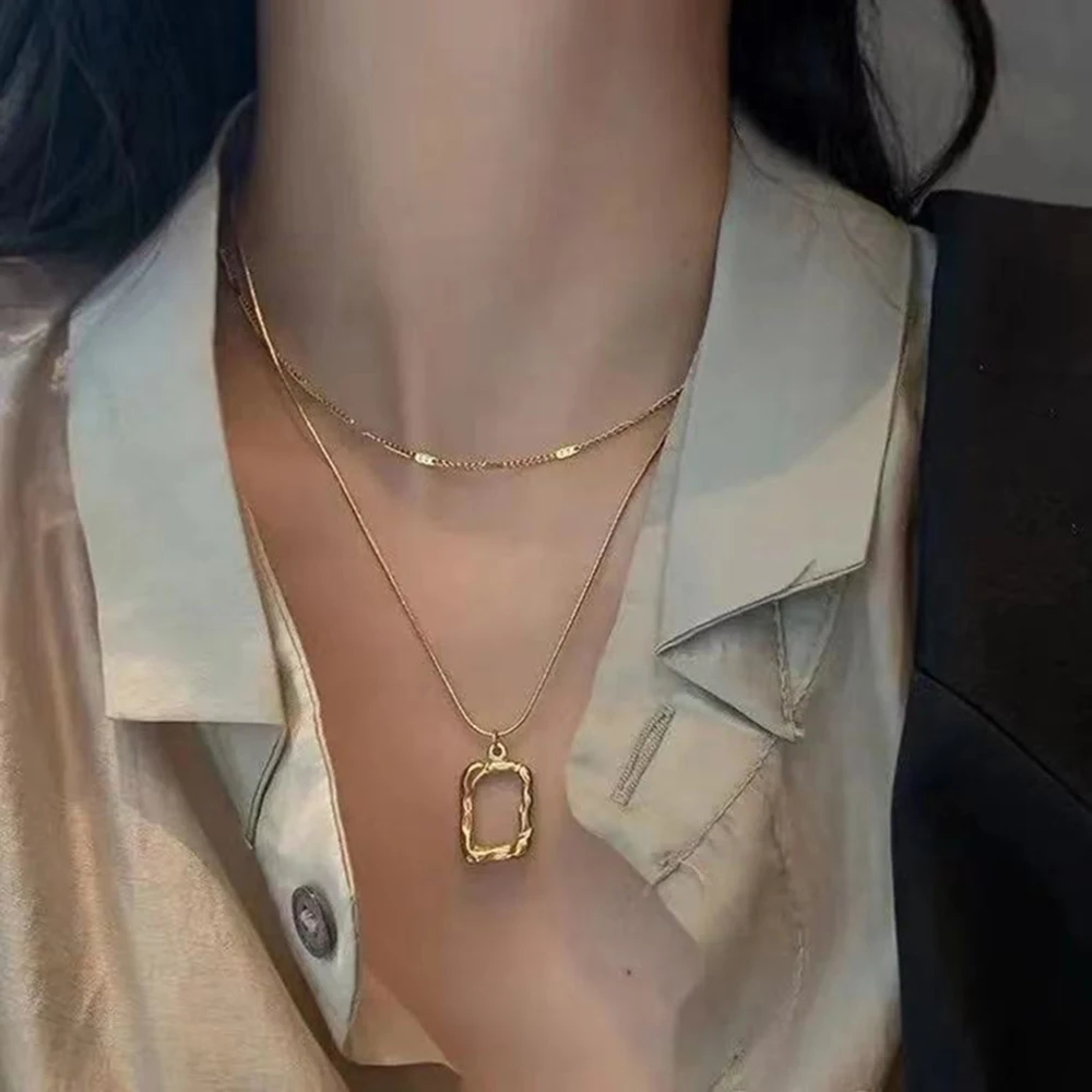 

New Necklace 2023 Gold Color Cutout Square Pendant Necklaces for Women Trend Clavicle Chains Choker Jewelry Collares Para Mujer
