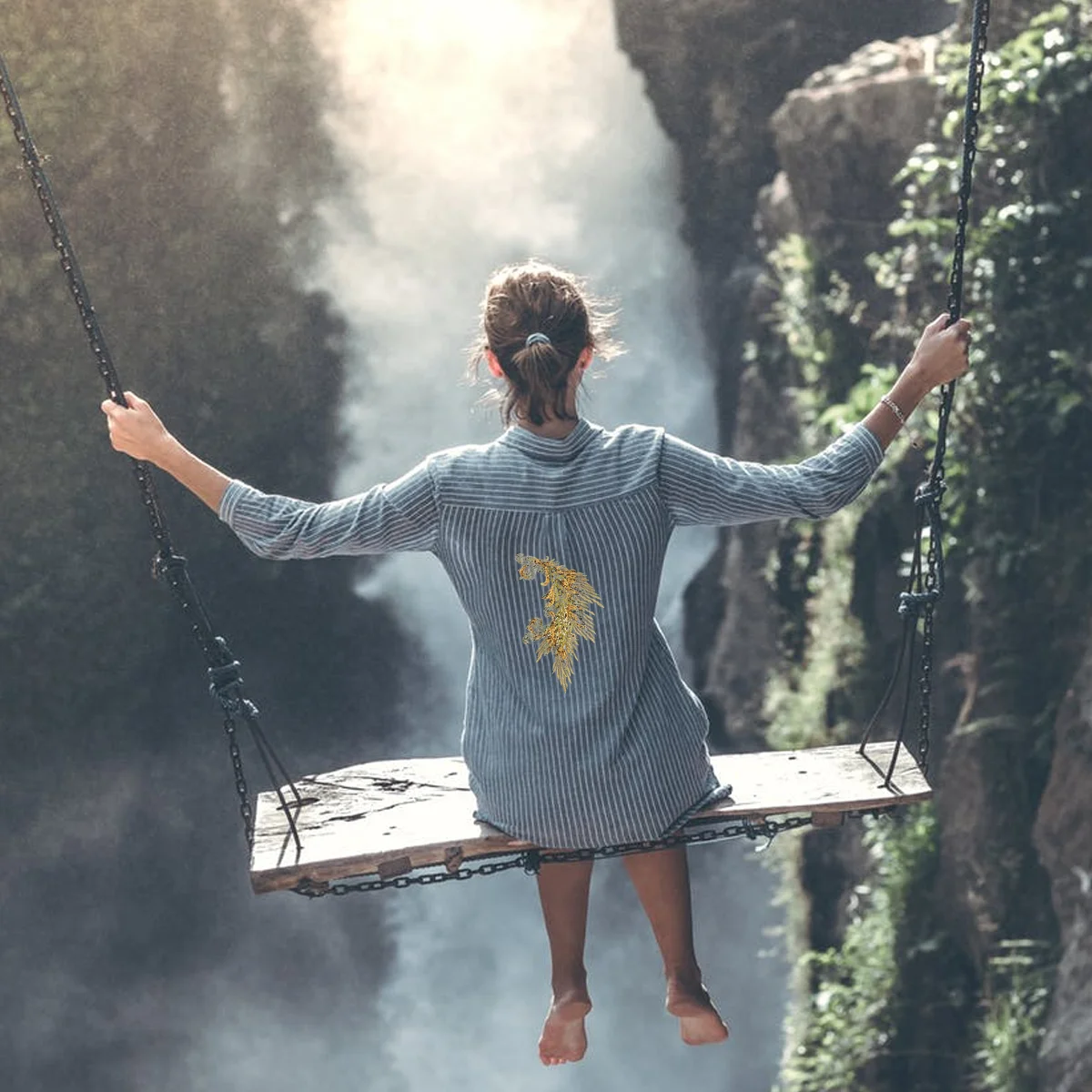 

2 Pcs Trendy Accessories Wings Shaped Clothing Patch Stickers Retro Sequins Garment