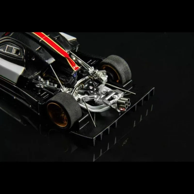 Фото HEC предлагает коллекционную модель автомобиля Pagani Zonda R в масштабе 1:64, изготовленную из литого силикона, статичная модель из сплава, декоративный предмет для коллекции игрушек для мальчиков. №4