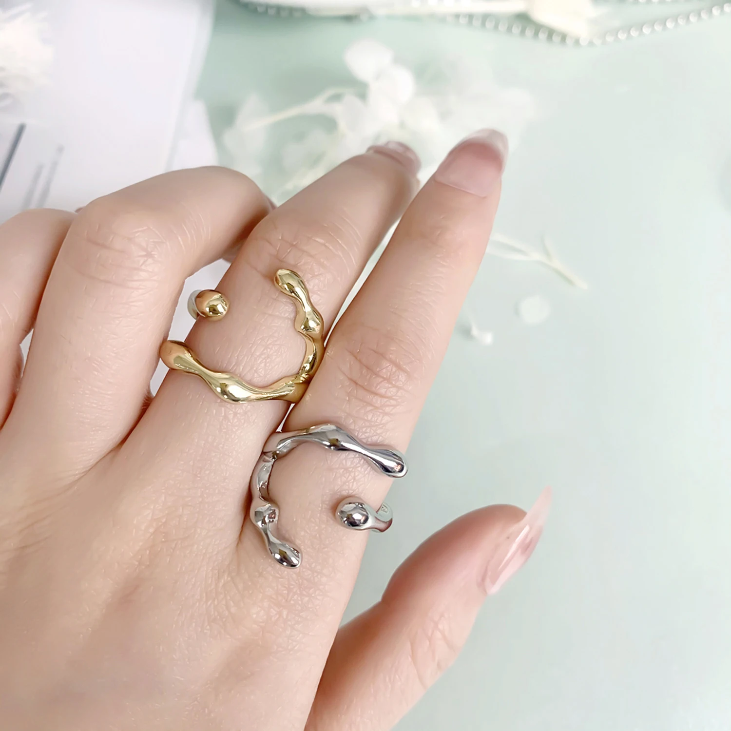 

Simple Hollow Heart Open Ring for Women Men Finger Jewelry Irregular Geometric Silver Color Metal Party Gift Accessories