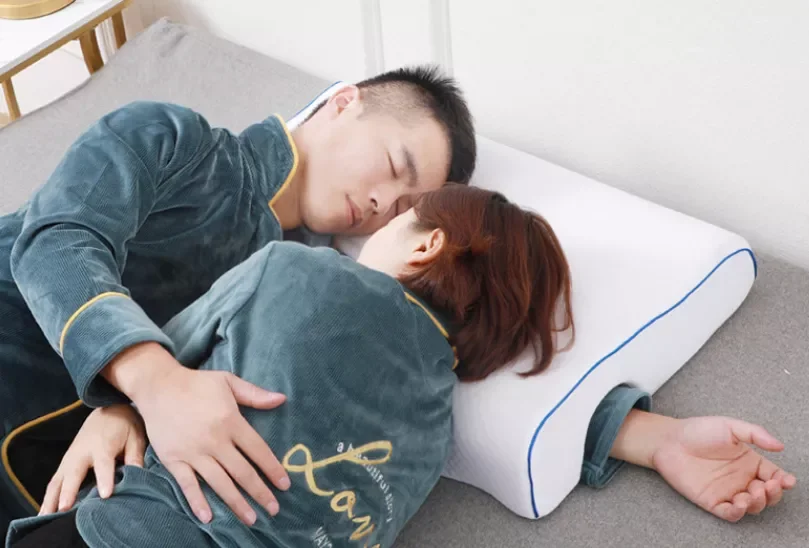 

2022New Style Couple Pillow Slow Rebound Memory Pressure Pillow Anti-Hand Paralysis Lovers Pillow Duet Protection Cervical Pillo