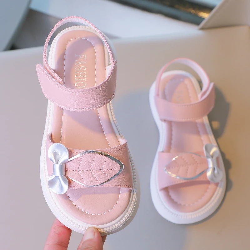 

2023 New Soft Girls Sandals Leaf with Bow Children Classic Hook & Loop Solid Color Non-slip Princess Kids Shoes Simple Non-slip