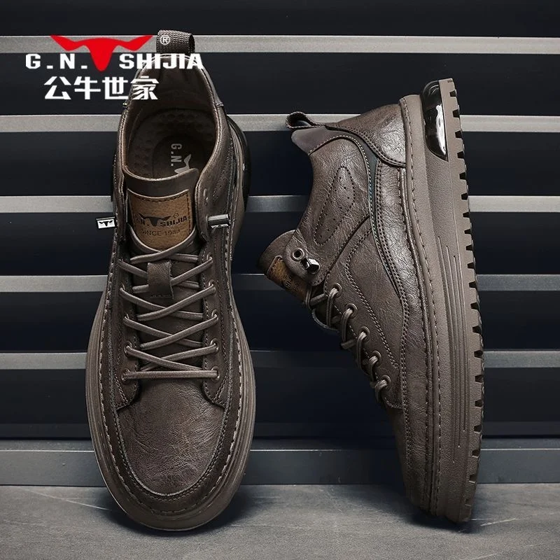 

High quality Winter Men's Shoes Versatile Leather Outdoor High top Board Non slip Sports Casual Slip on