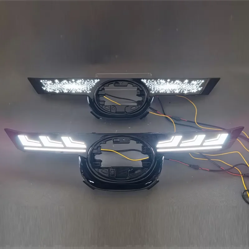 Фото Светодиодные передние фары для Toyota Corolla 2019-2025: Модифицированные светодиодные фары в решетке радиатора, дневные ходовые огни, указатели поворота №2