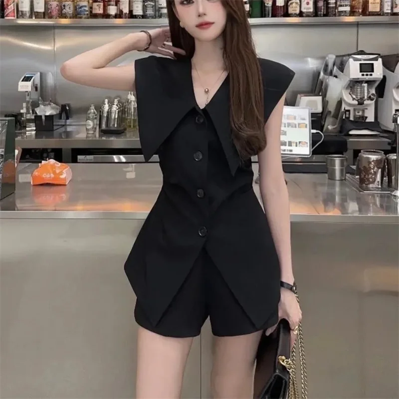 Французский Pure Wind Royal Elder Sister Модный комплект жилета для женщин 2025 Новая летняя