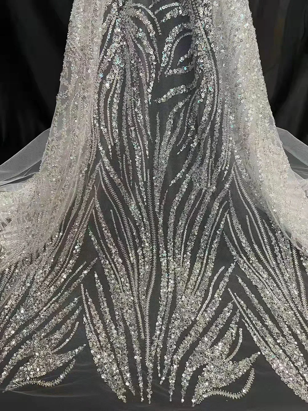 

French Mesh Lace Fabric Nigerian Tulle Embroidery Beads Tube Sequins Craft Sewing Design Banquet Party Skirt Prom Wedding Dress