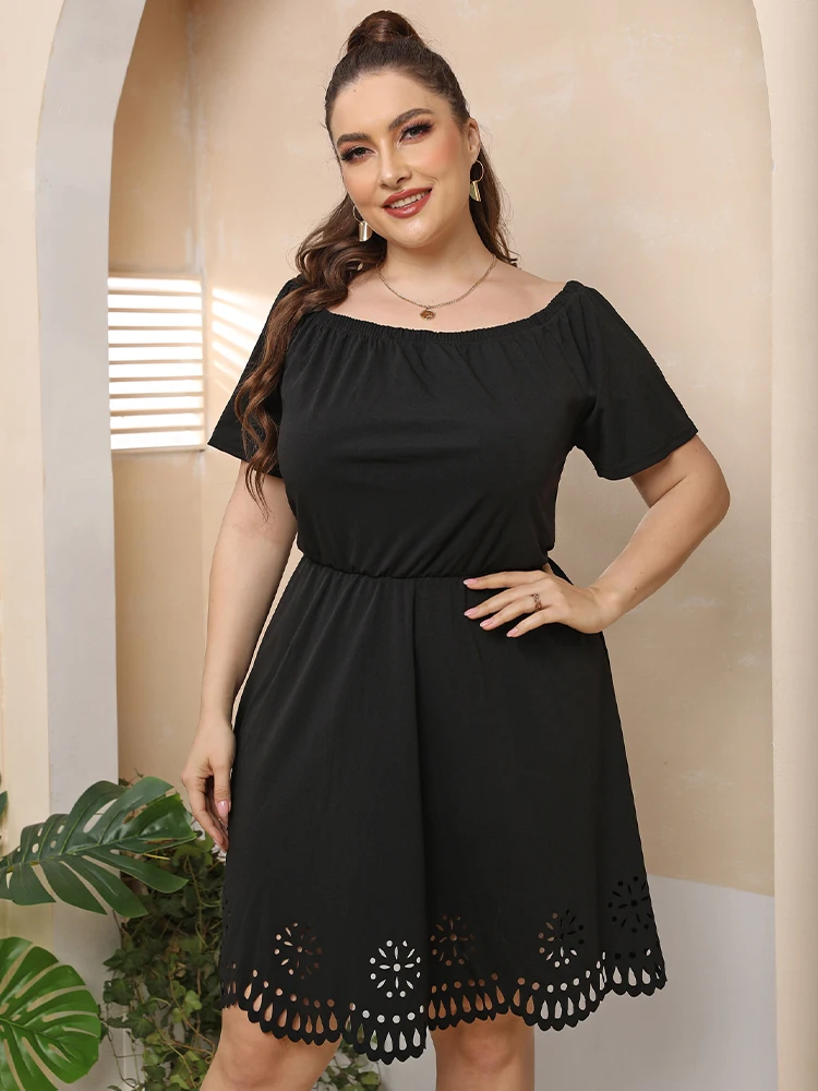 Рисунок 4 - Женское ажурное платье с V-образным вырезом