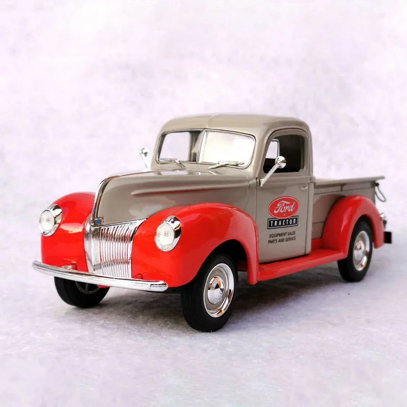 

FIRST GEAR 1:25 Scale Ford 1940 Pickup Truck Alloy Classic Car Model Ornaments