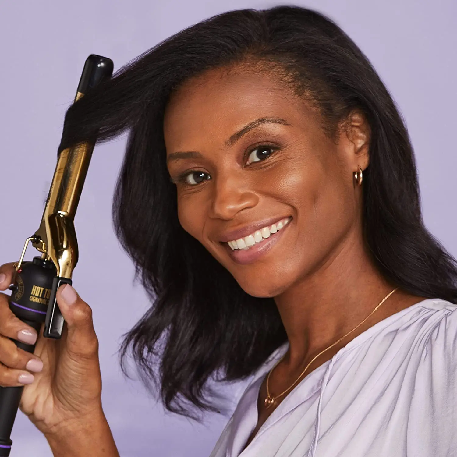 Hot Tools Pro Signature 24K Gold Curling Iron/Wand | Long-Lasting, Defined Curls, (1 in)