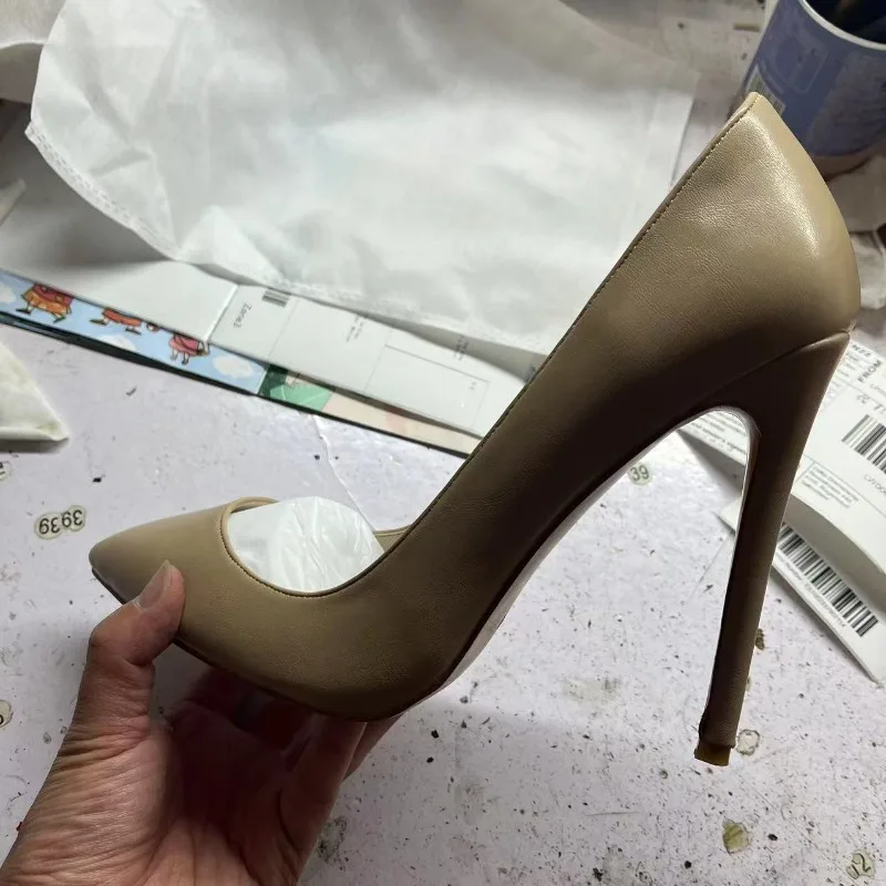 Женские туфли-лодочки на тонком высоком каблуке привлекательные свадебные туфли