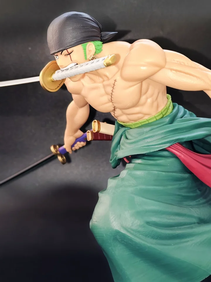 Фото Оригинальная коллекционная фигурка BANDAI One Piece: Ророноа Зоро (Санториу Грандиста), модель из ПВХ, серия Figuarts №2