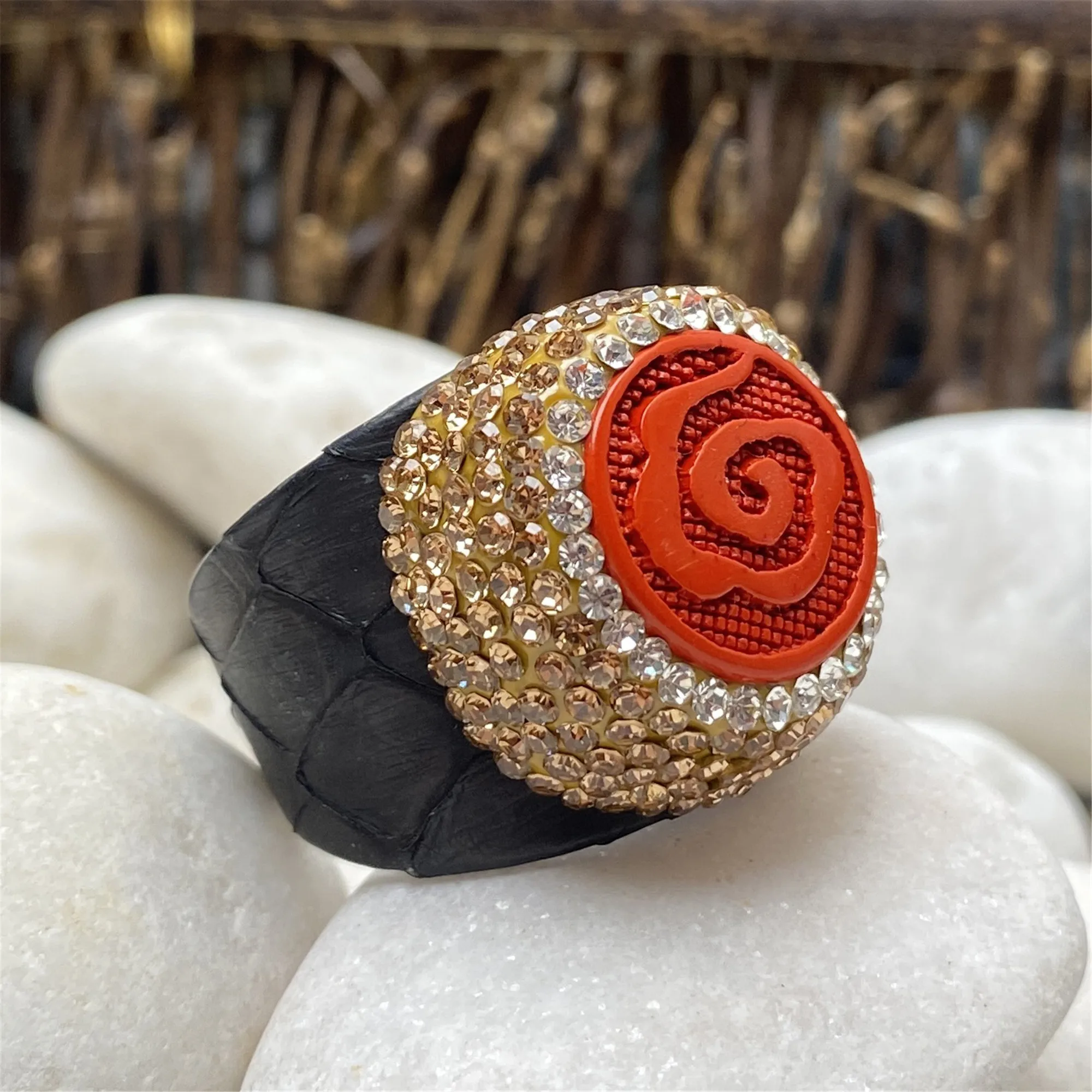 

Cinnabar engraving pattern genuine leather ring ladies personality trend net celebrity jewelry