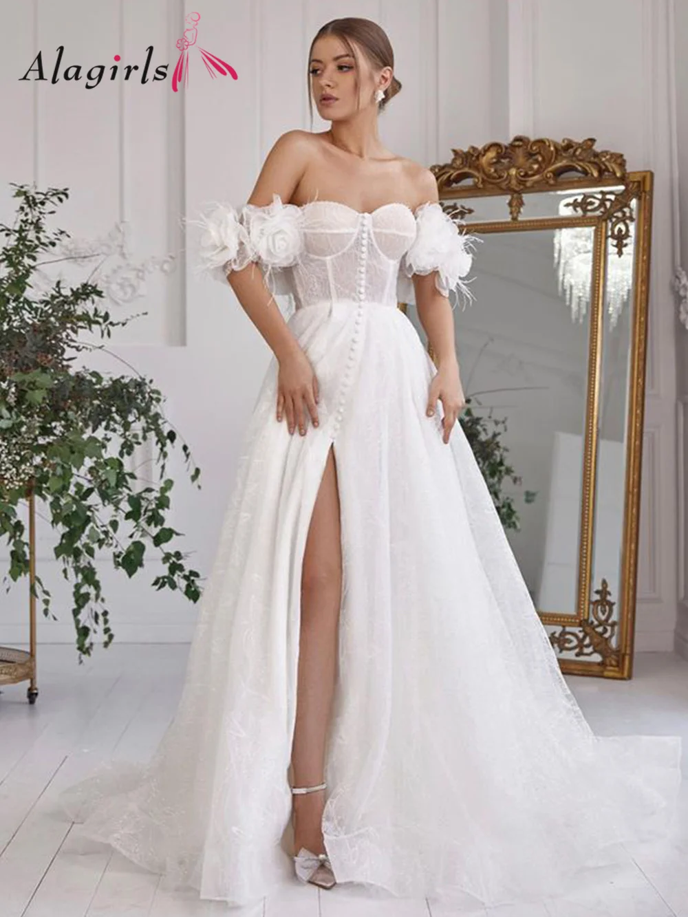

2023 Sexy High Split Beach Wedding Dress Boho Floral Applique Sweetheart Neck Off Shoulder Sparkly Organza White Bridal Gown