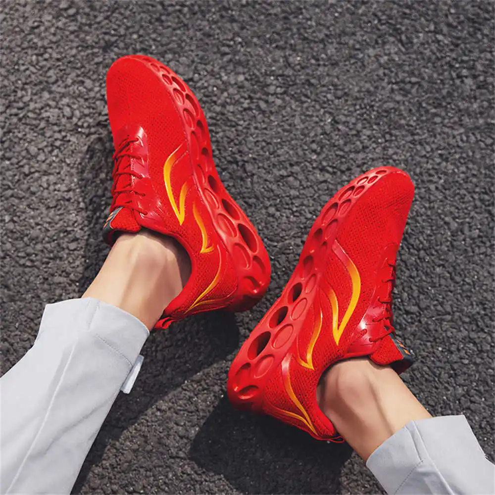 

tied low fashion sport shoes Running sneakers offers luxury men's moccasins popular goods 2022 snekaers on sale original YDX1