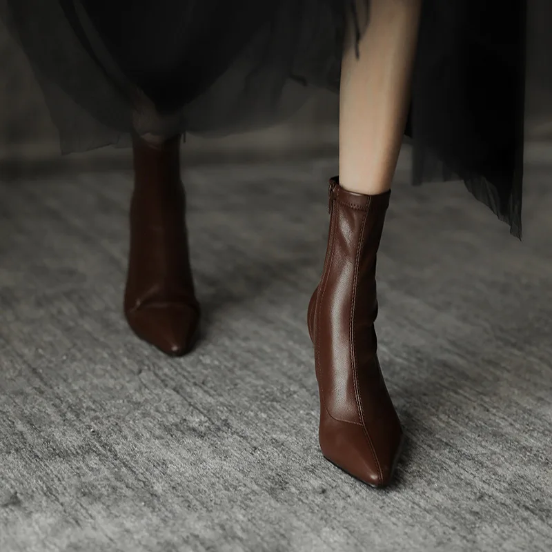 

2022 New High Heels Dress Shoes Pointed Toe Bare Boots Black Booties Thin Heeled Fashion Ankle Boots Retro Ladies Shoes Botas