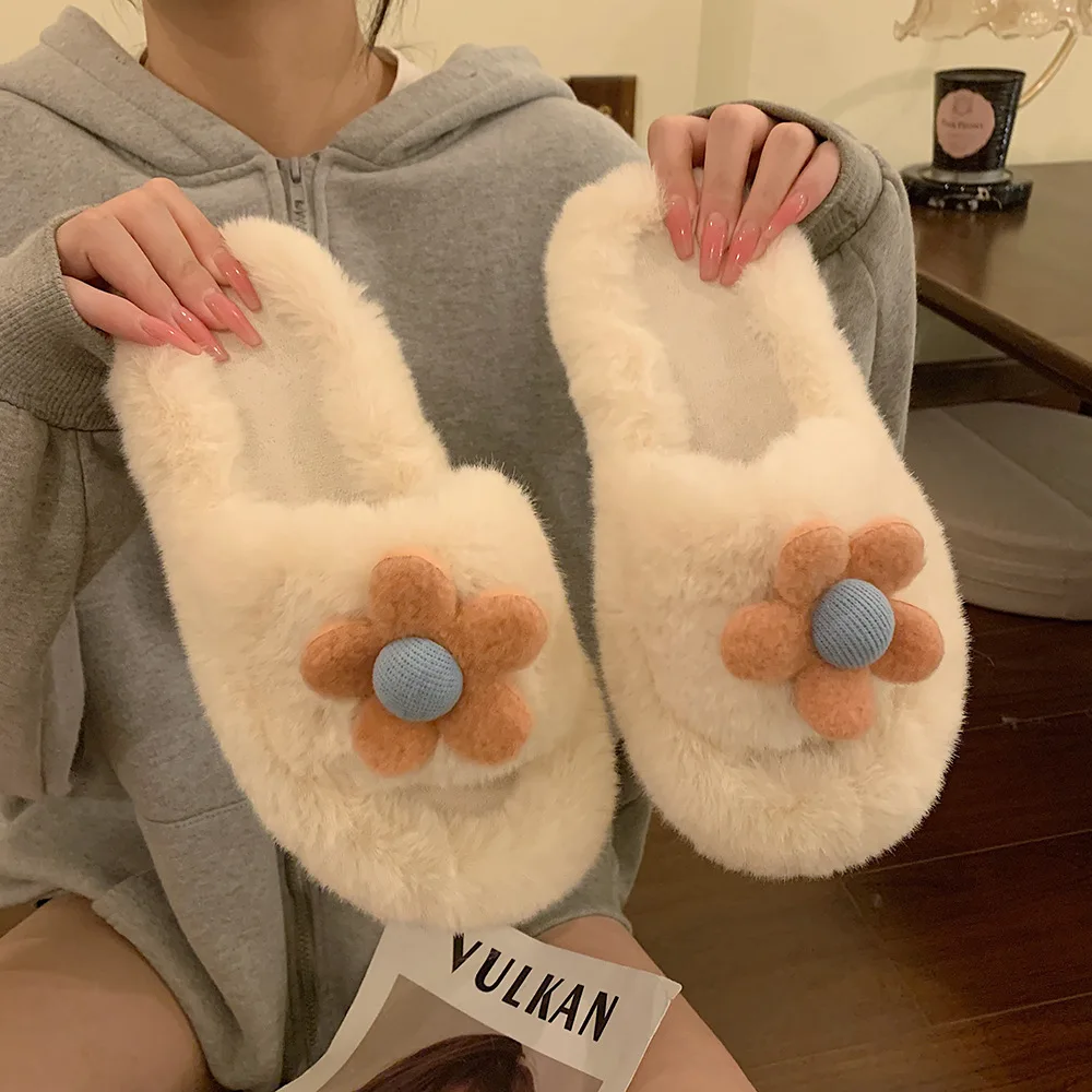 

Shoes Woman 2022 Slipper Warm Low Flock Flower Luxury Slides Fur Flip Flops Winter Designer Flat Massage Plush Rubber Sewing Flo