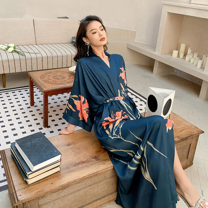 

High Quality Women's Pajamas Long Robe Floral Sleepwear Silk Like Sexy Bathrobe Homewear Luxury Nightwear peignoir femme