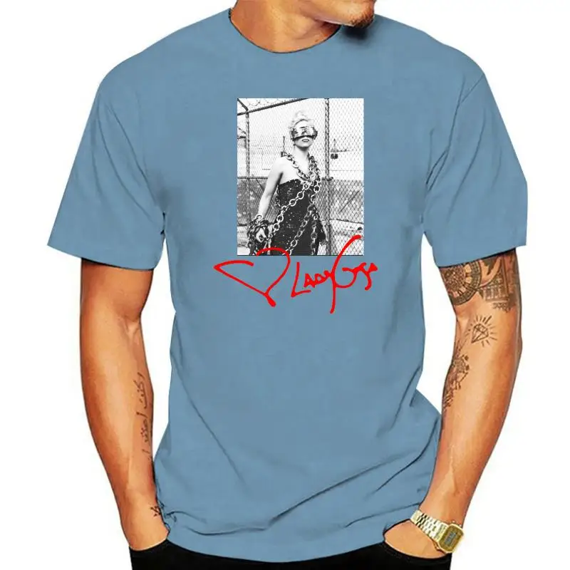 

Черная футболка с изображением маски сигарет Lady Gaga