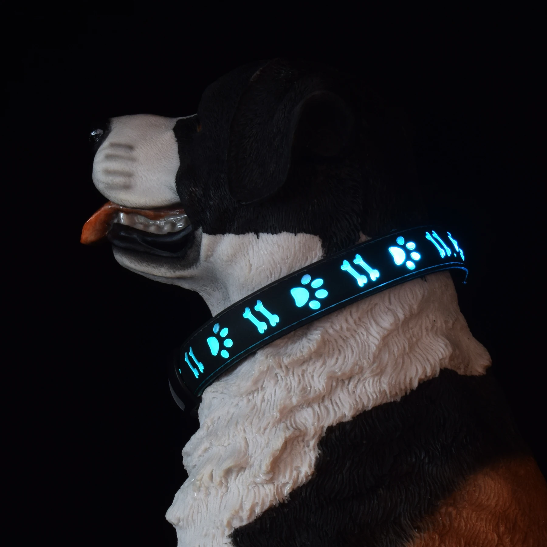 

LED COLLARS FOR DOGS USB Rechargeable 8 Color Changing 15 Modes Rainproof Flashing Collar Pet Products Led Light Collar