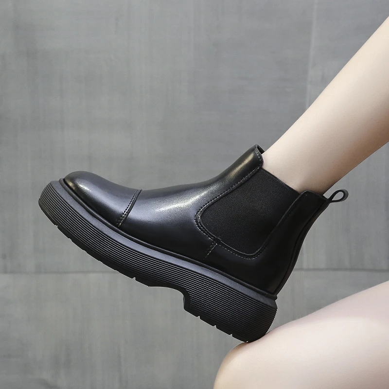 

Новинка осени 2022, короткие сапоги, женские сапоги в британском стиле на одной ноге, женские короткие мотоциклетные сапоги на толстой подошв...