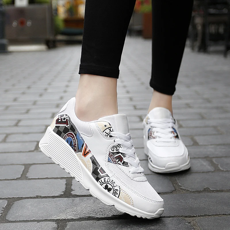 Womens Breathable Running Shoes Men Lightweight Non-slip Sneakers Comfort Unisex Jogging Sport Shoes Walking Sneakers Size 36-45