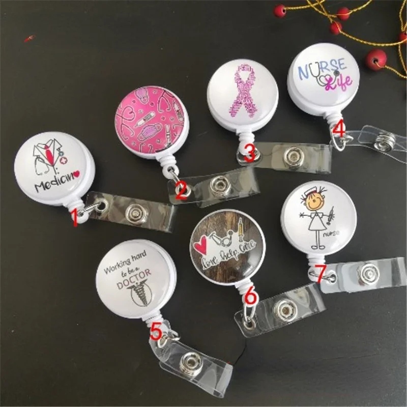 

2022 versenkголд доктор медсестра Abzeichen катушка режим мультфильм студент Ausweis Abzeichen Halter