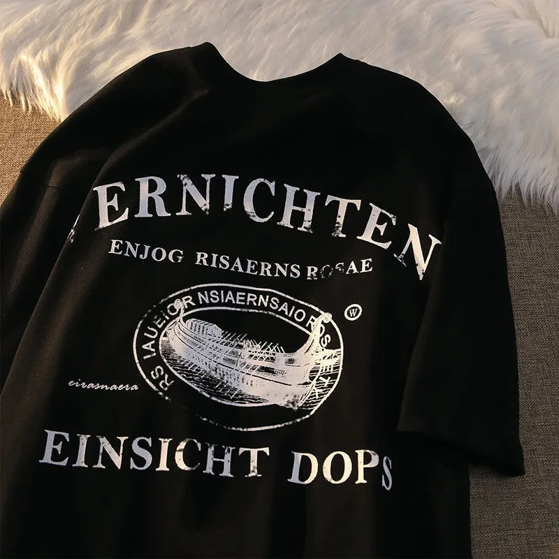 Рисунок 2 - Американская Ретро футболка с коротким