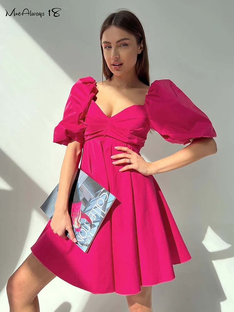 

Мини-платье женское летнее с V-образным вырезом и оборками