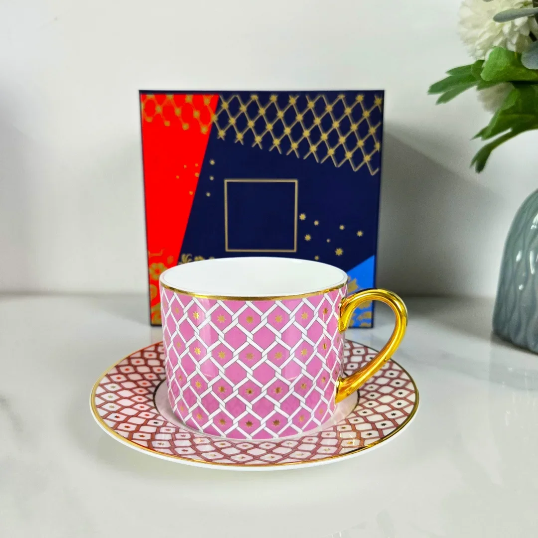 

Кофейный набор из костяного фарфора