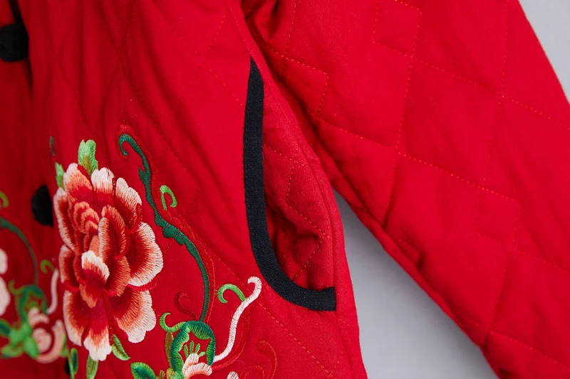 2024 Новая зимняя женская одежда в этническом стиле с вышивкой и коротким