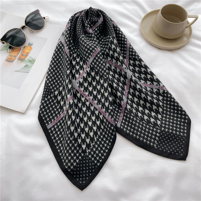 

Женский велюровый шейный платок с принтом, роскошный маленький платок, шаль и палантин, шарф для волос для женщин, повязка на голову, платок, бандана, 2023