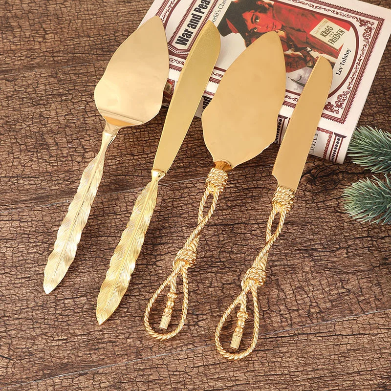 

2Pcs/Set Golden Cake Shovel Knife Heart Shape Handle Cake Cutter Wedding Cake Knife Server Set Party Cooking Baking Cake Divide