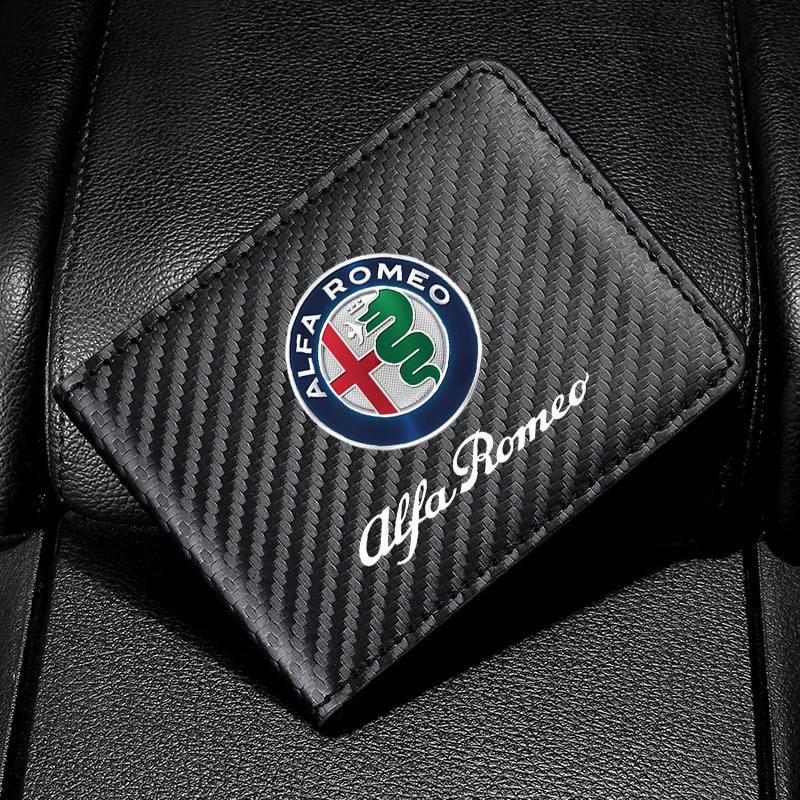 Фото Держатель для водительских прав и удостоверений из карбона для Alfa Romeo Giulia, Stelvio, Giulietta, 159, 147, 156, 166 №3