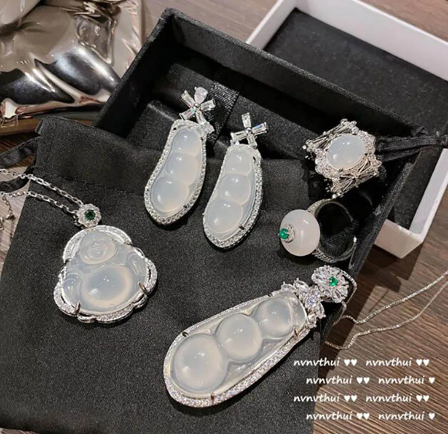 

White Jade String Bean Gemstone Pendant Necklace Earrings Set gorgeous women elegant ring jewelry