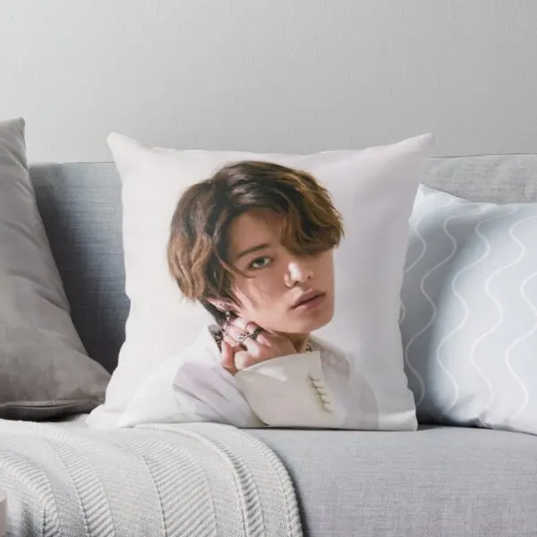 

Наволочка для подушки с принтом Nct Yuta, квадратная наволочка для украшения талии, дивана, свадебного декора, отеля, автомобиля, кровати, спаль...