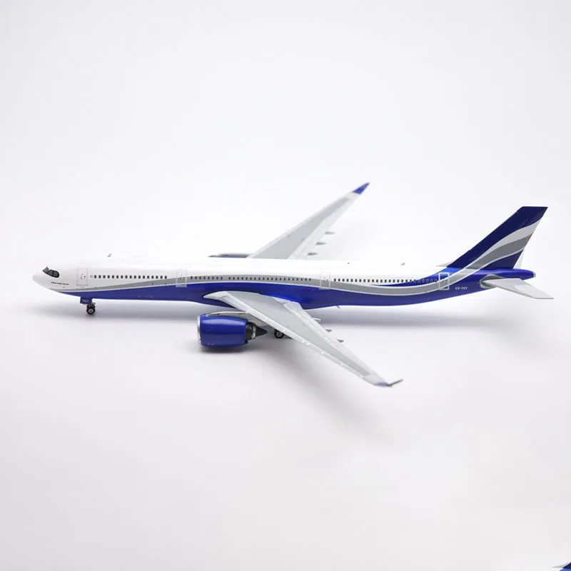 

A330-900 Airliner сплав и пластик Модель 1:400 коллекция литых под давлением игрушек в подарок
