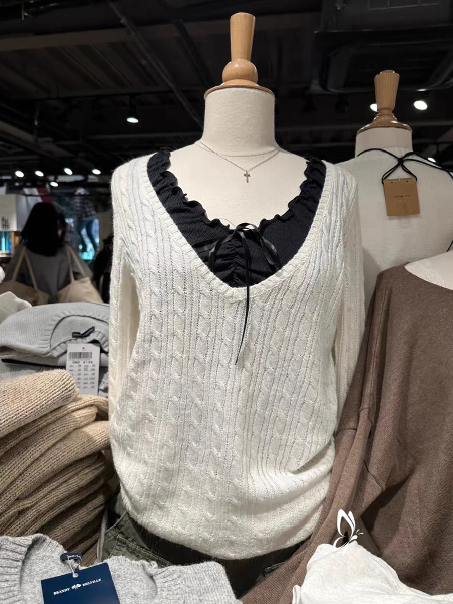 Бежевый тонкий вязаный свитер с витым цветком женские весенние джемперы