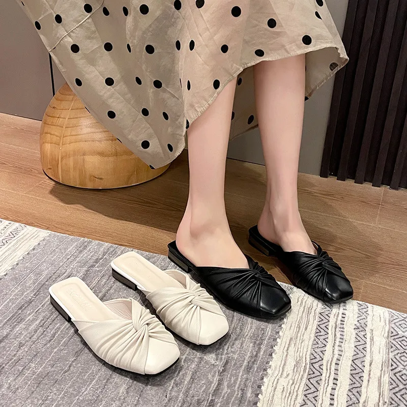 

Шлепанцы женские с закрытым носком, роскошные сандалии на низком каблуке, дизайнерские мягкие однотонные, в римском стиле, резиновые, бежевые, 2023