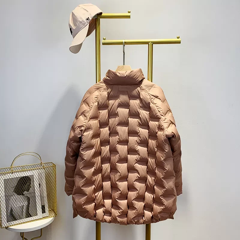 

2023New Light Down Jacket Women Winter Stand Collar Irregular Short 90% White Duck Down Coat Loose Puffer Fashion Feather Parkas