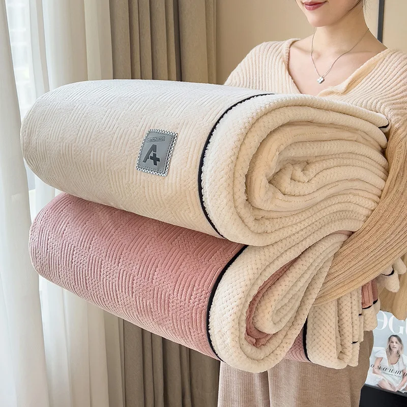 Теплое двустороннее одеяло из полиэстера/акрила 2024