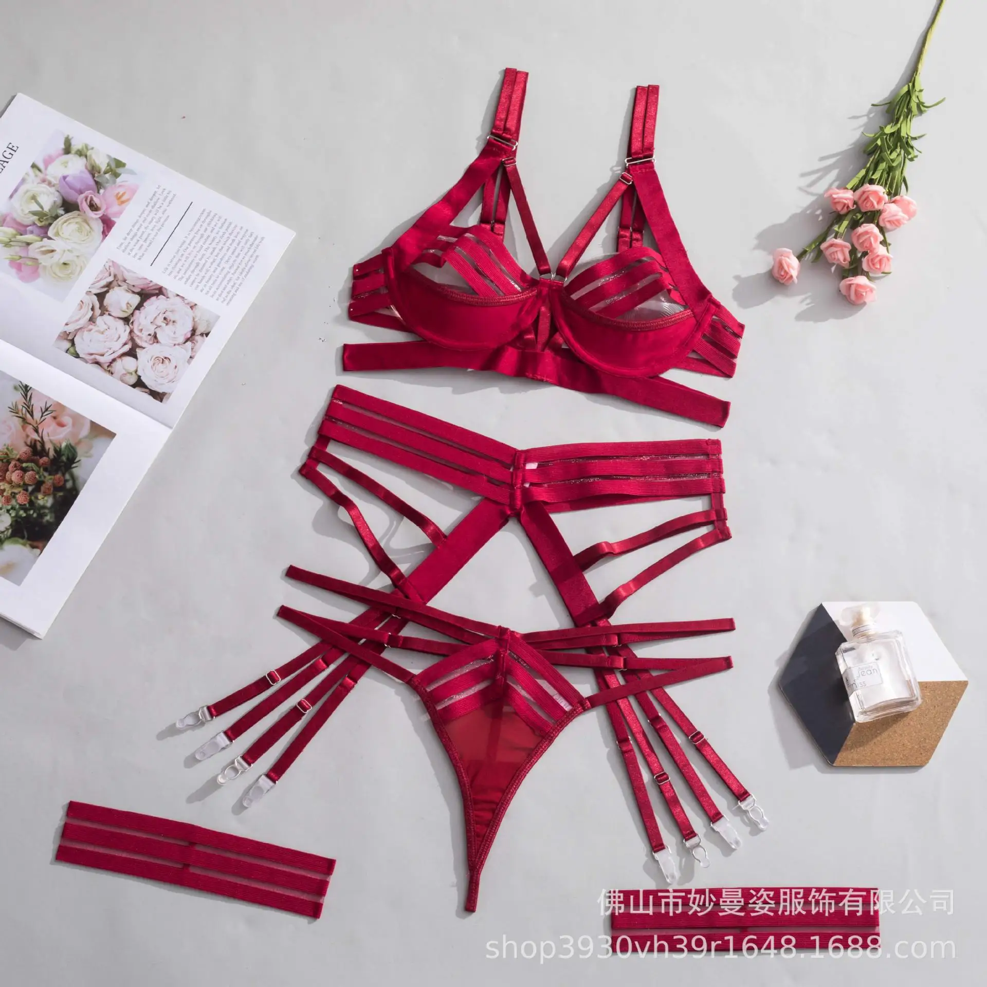 MeiKeDai Fashion Sexy Underwear New Women's Underwire Gather Bra Hollow Perspective Erotic Lingerie Garter Thong Three-Piece Set